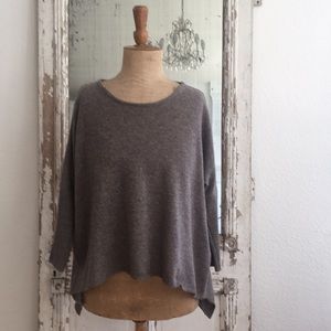 Subtle Luxury “Loose & Easy” Cashmere sweater, S/M